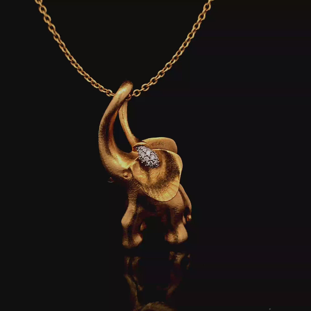18KYellow Gold Diamond Elephant Necklace from Ole Lynggaard Copenhagen