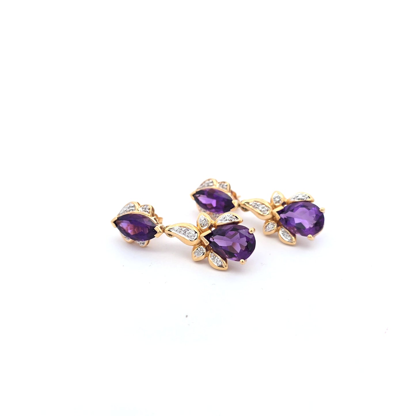 Amethyst Pear Cabochon Dangle Earrings in Yellow Gold