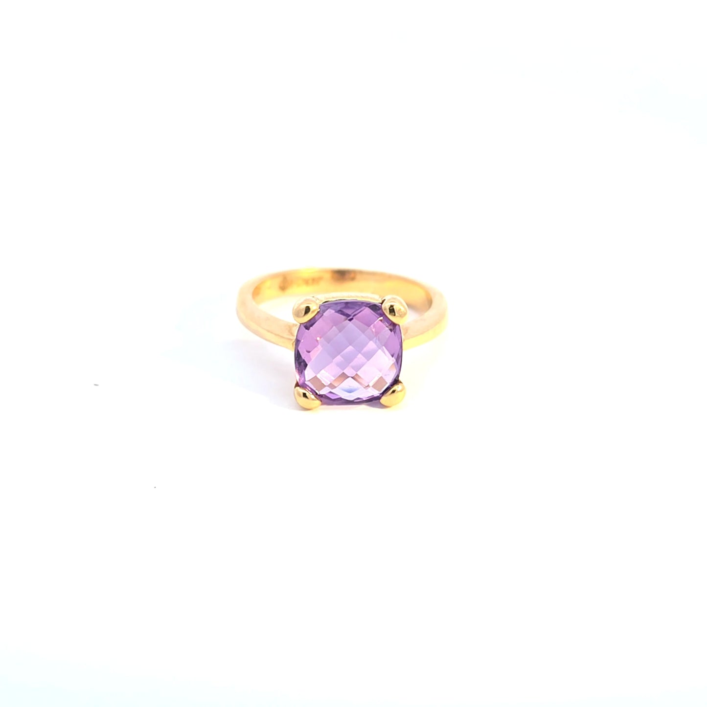 18k Yellow Gold Solitaire Ring with Cushion Cut Amethyst