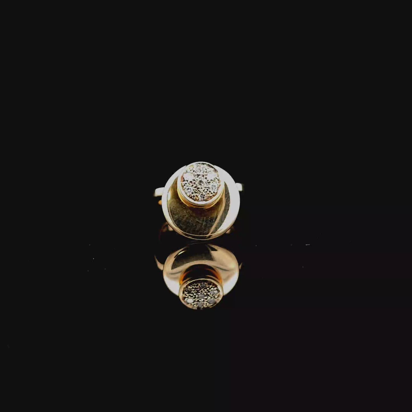 Elegant 14K Yellow Gold Circle Ring With Diamonds